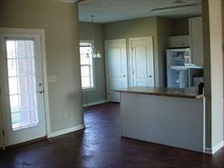 2nd image of 1598 Saint Andrews Ln