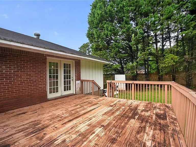 7259 Mayfair Cir — Photo 14
