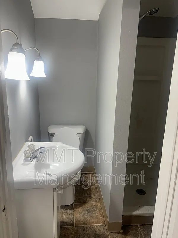 1 bed, 1.0 bath, $795 — Photo 4
