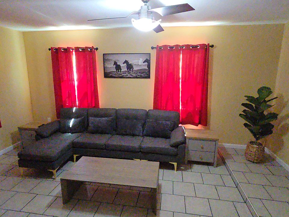Living room with 70" tv