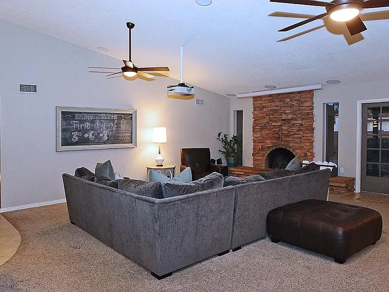 2544 W Keating Ave — Photo 6