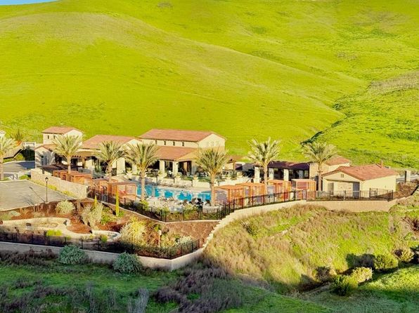 2962 Delamar Dr, Dublin, CA 94568