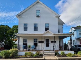 36 Elm St, Webster, MA 01570