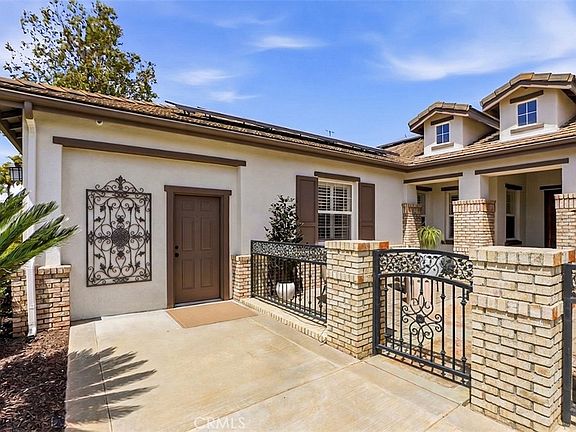 4th image of 1125 Pamplona Dr