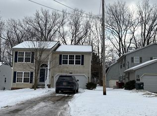 1175 Bryce Ave, Aurora, OH