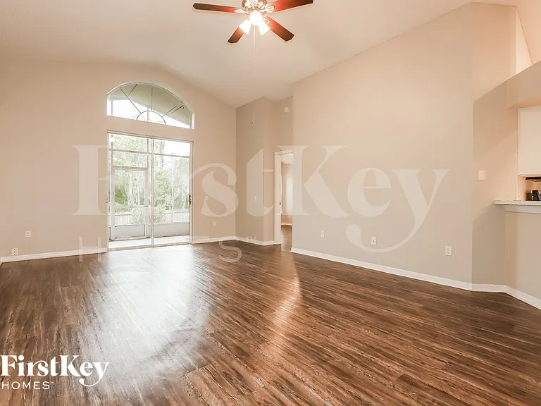 1216 Timber Trace Dr — Photo 3