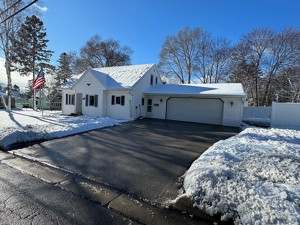 231 S 9th Ave, Sturgeon Bay, WI 54235 Zillow