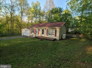 144 Hunter Ave, Chester Gap, VA 22623