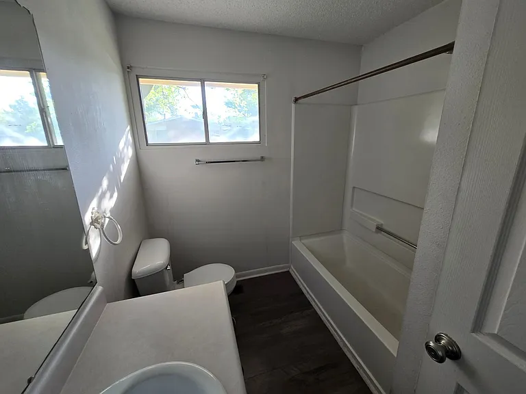 6931 SW Towerview Ln — Photo 3