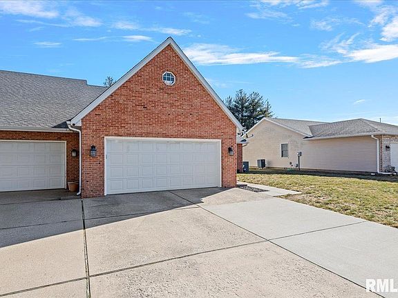3rd image of 6214 Hayley Ct