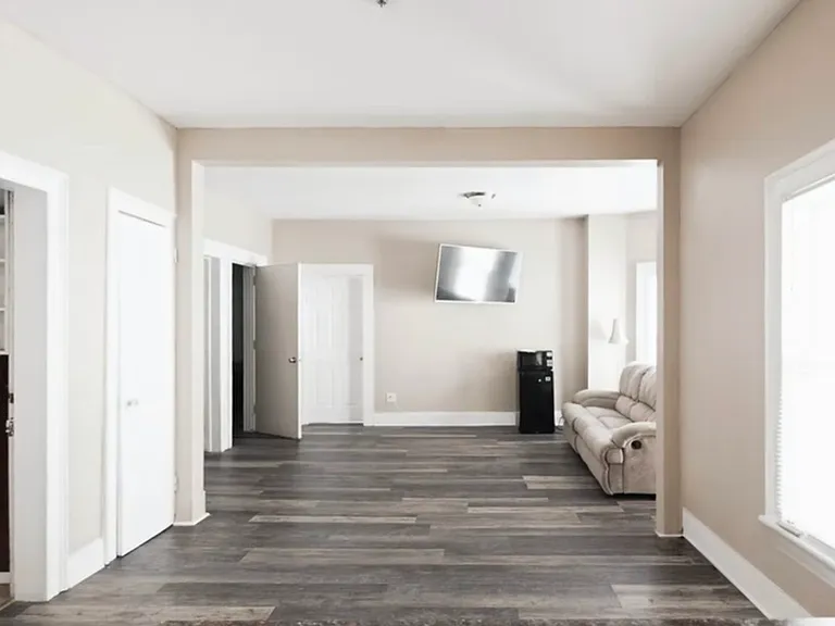 72 Walnut St #A — Photo 1