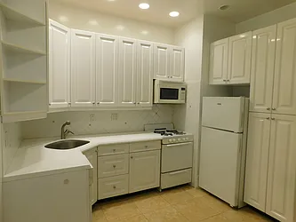 77 West 85th Street, #4F