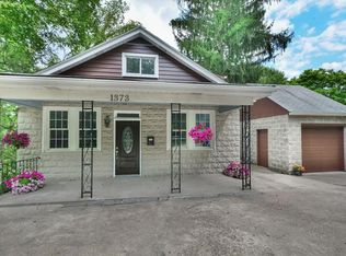 1373 Grove Rd, Pittsburgh, PA 15234