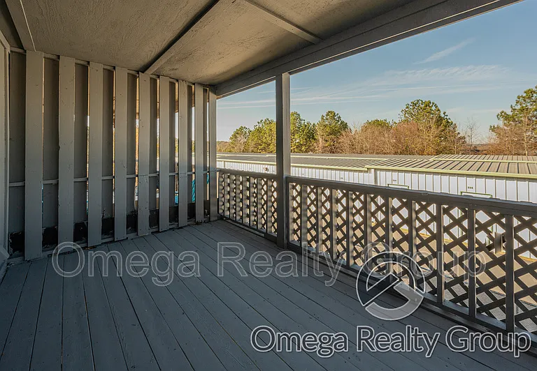 Lakeridge Apartments — Photo 102