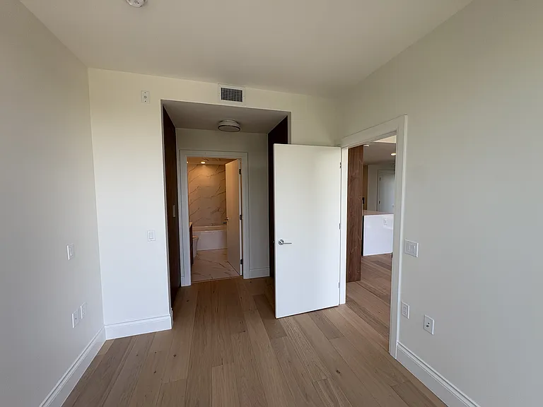 2105 W 46th Ave #409 — Photo 5