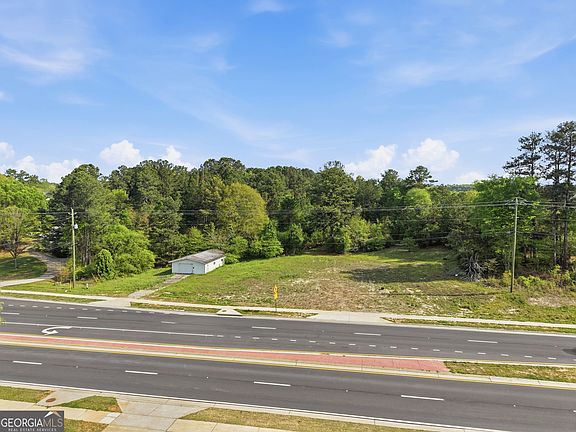 2nd image of 4063 Macland Rd