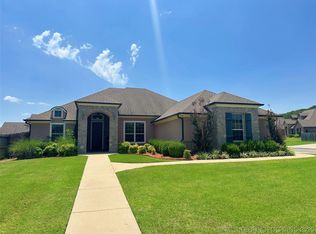 531 Birch Ln, Tahlequah, OK 74464