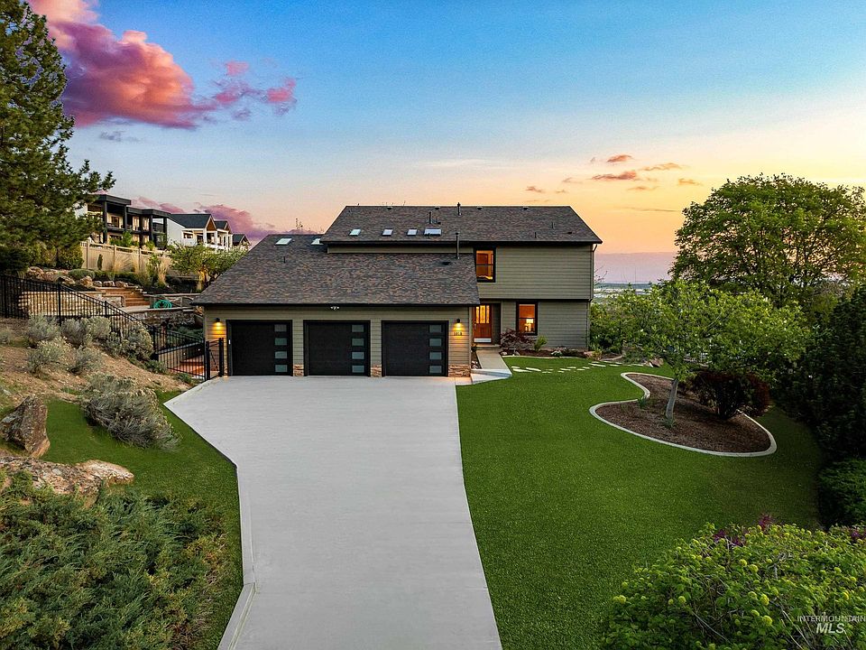 1st image of 1918 S Stone Ridge Way