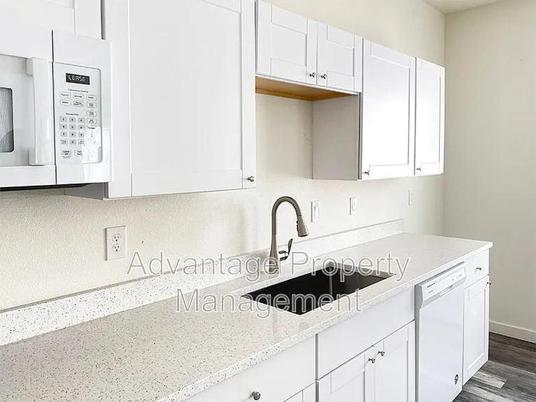 368 Spaulding Ave #A2 — Photo 2