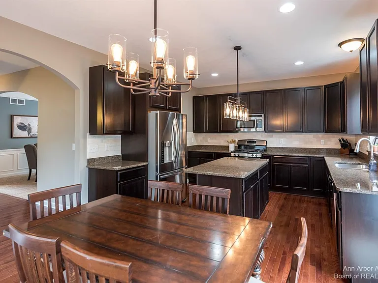 51152 E Bourne Ter — Photo 12