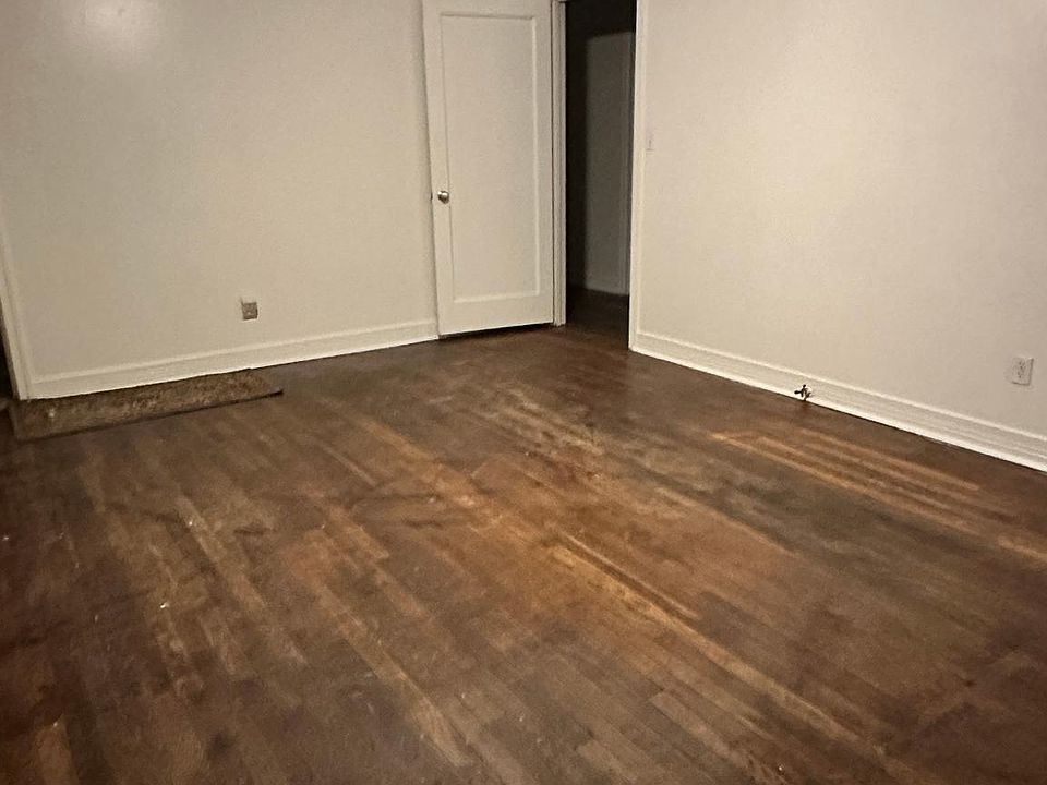 2nd image of 416 N Stadium St