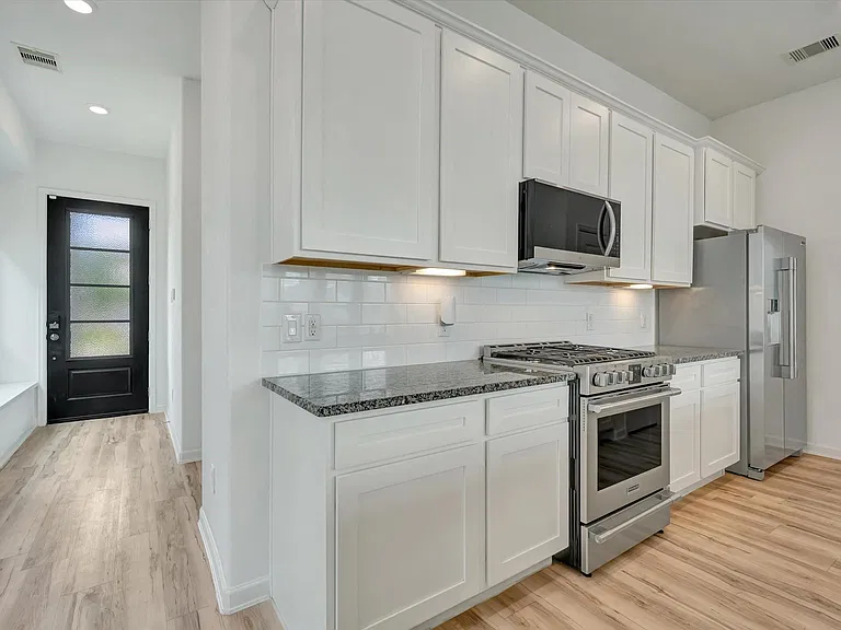 10630 Cabot Trl — Photo 8