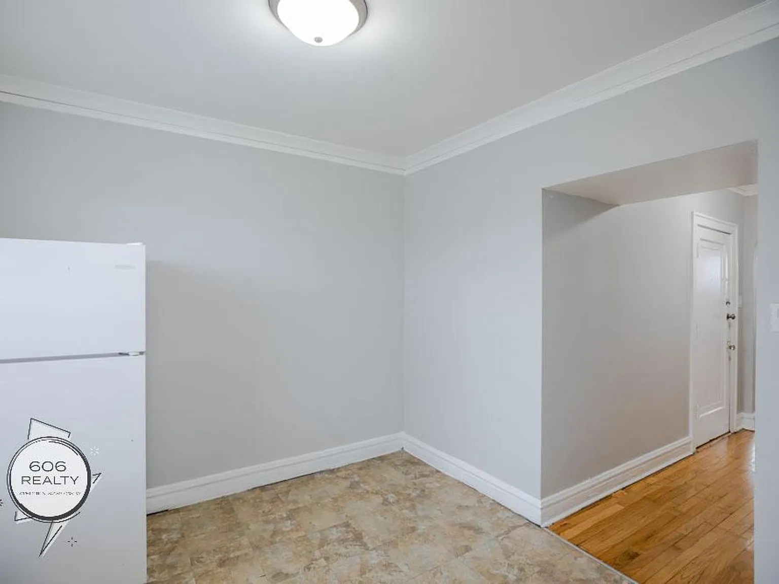 Bright and Sunny Cicero apartments! — Photo 4