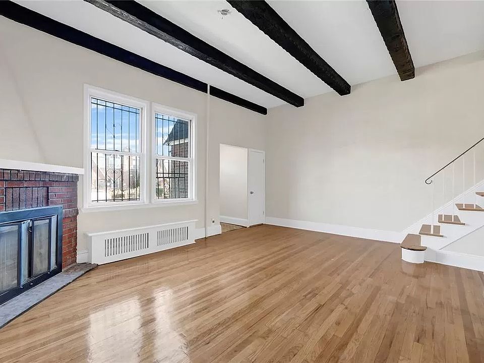 1st image of 12018 143rd St