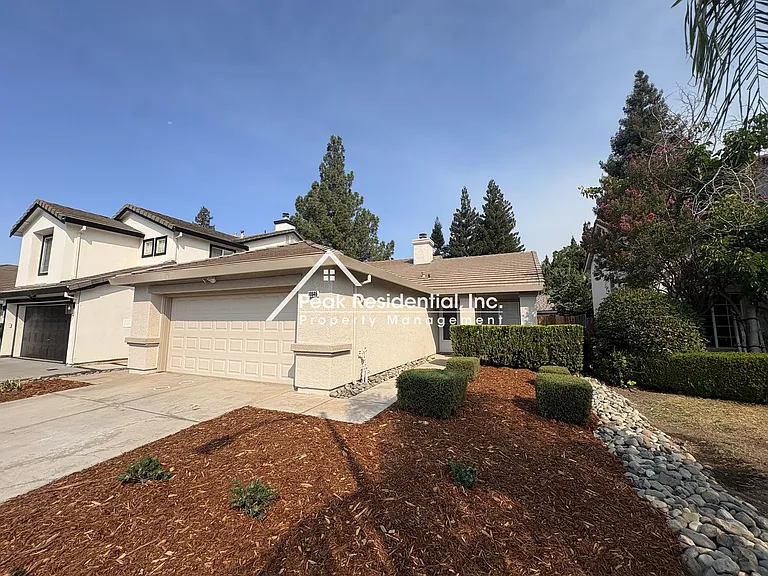 10846 Basie Way — Photo 1