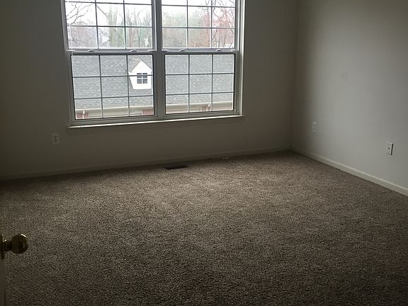 5th image of 2086 Cloverly Ln