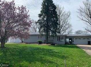 109 W Roosevelt Rd, Danville, IA 52623