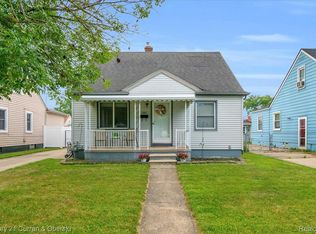 13521 Castle St, Southgate, MI 48195