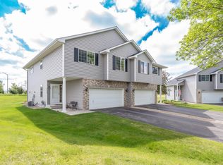 2395 Alysheba Ct, Shakopee, MN 55379