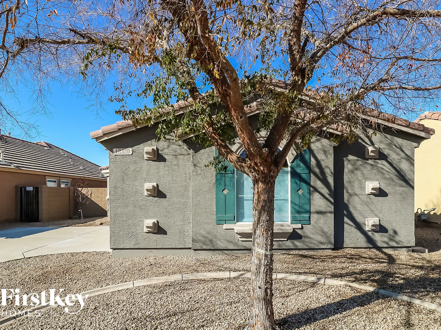 3 bed, 2.0 bath, 1092 sqft, $1,990 — Photo 1