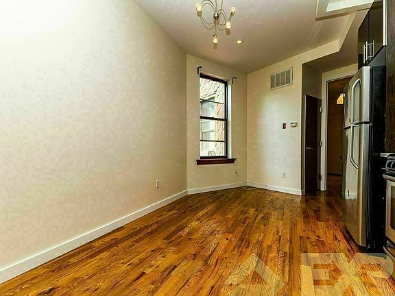 5th image of 381 Metropolitan Ave #2D