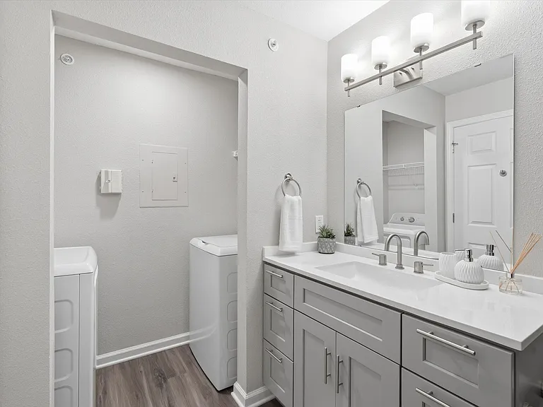 Villa Estates at Lenexa — Photo 11