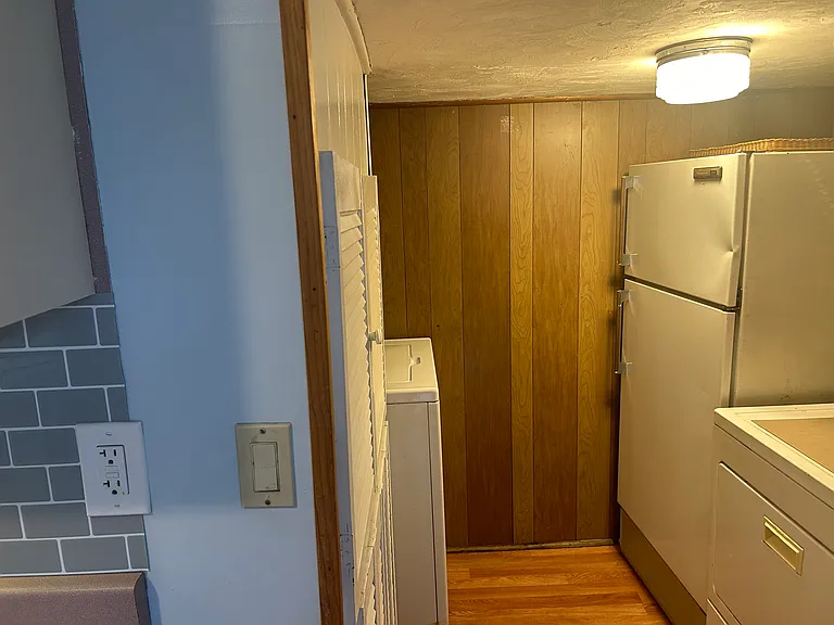 5 Hammond St — Photo 4