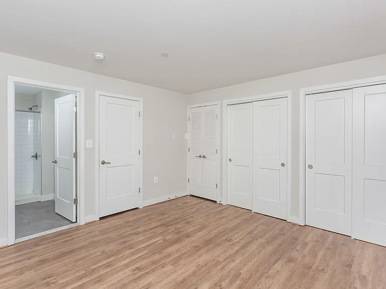815 Park Ave — Photo 28