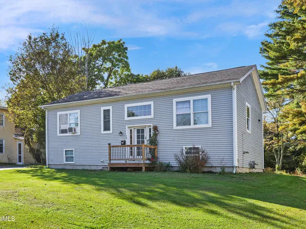 17 Chatham St, Pittsfield, MA 01201