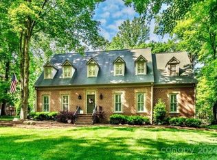 9418 Hathwyck Ct, Matthews, NC 28105