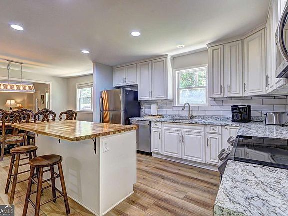 5th image of 5920 Kings Gap Rd