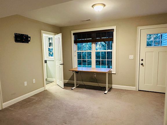 3rd image of 27 Acadia Ln