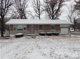 10437 Seaton Dr, Saint Louis, MO 63137