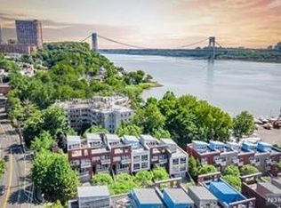 6 Vela Way, Edgewater, NJ 07020