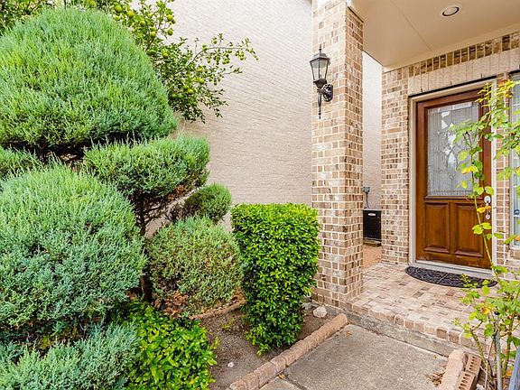 4th image of 10130 Holly Chase Dr