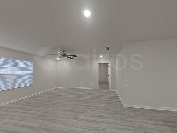 4th image of 4793 Malay Cir