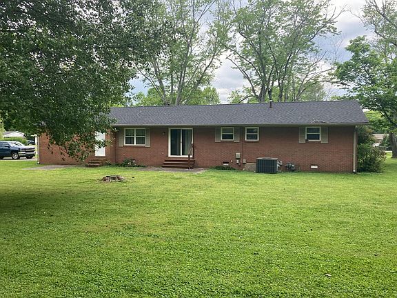 4th image of 810 Mimosa Dr NW