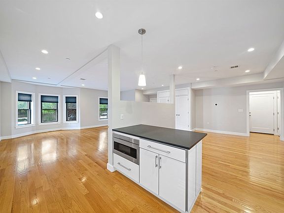 5th image of 24 Rawson St #2