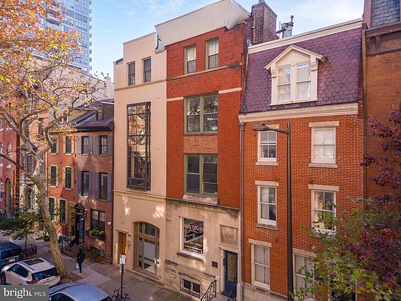 3rd image of 2020 Locust St