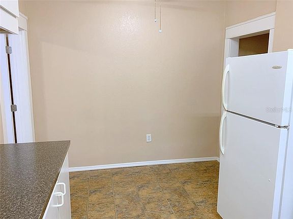 5th image of 2715 W North A St